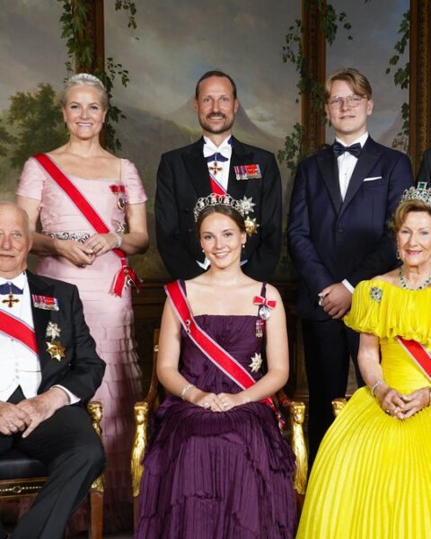 La mort du roi Harald V de Norvège amplifie la crise de la monarchie face aux scandales judiciaires et aux épreuves de santé