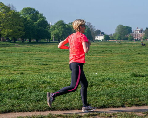 La musique influence-t-elle la performance des coureurs à l'entraînement ?