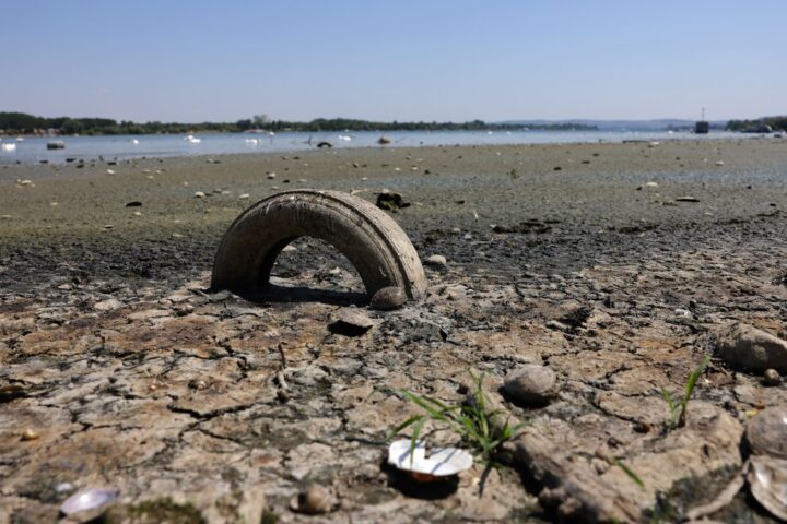 La sécheresse révèle près de 200 épaves de navires de guerre allemands dans le Danube
