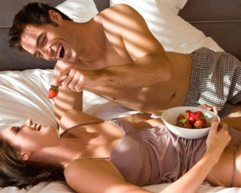 La sitophilie : exploration des jeux sexuels associés à l'alimentation