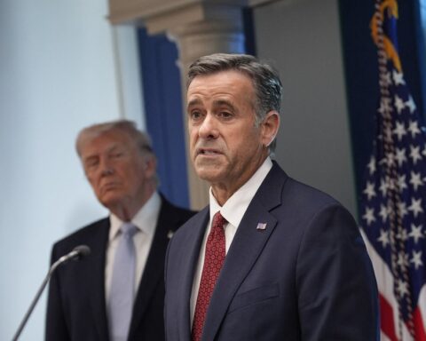 La visite surprise de John Ratcliffe à Moscou pour prévenir la Russie contre une attaque sur l'OTAN