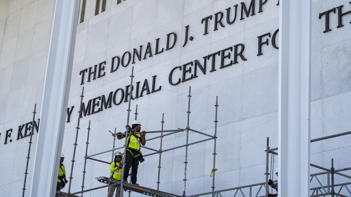 L'administration Trump envisage la démolition du Kennedy Center si son nom n'est pas rétabli