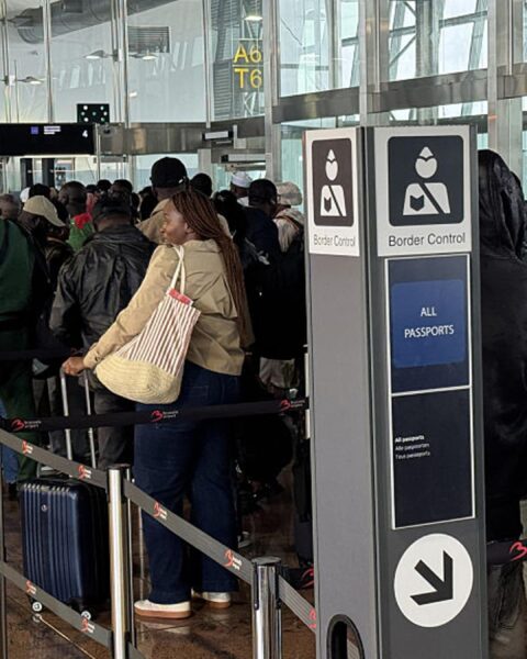 L'E.E.S. de l'Union européenne provoque des retards importants dans les aéroports