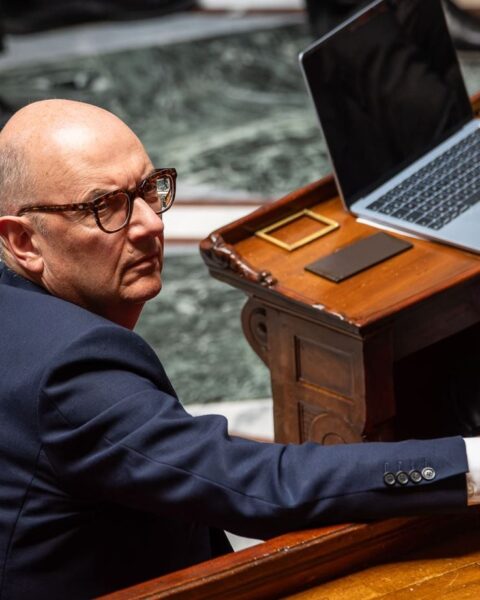 Le gouvernement français étudie la désindexation des retraites élevées dans le budget 2027
