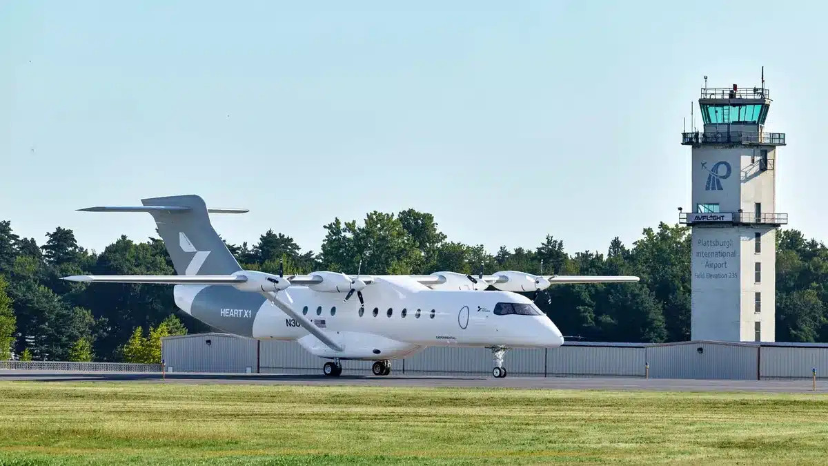 Le plus grand avion électrique du monde a pris son envol : les raisons pour lesquelles ses concepteurs admettent qu'il ne volera jamais sans kérosène.