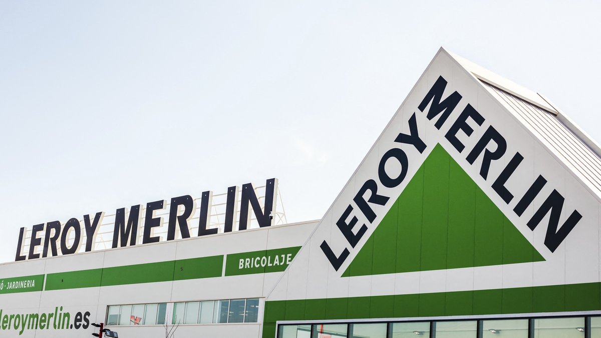 Leroy-Merlin licencié une caissière après un vol de 550 euros : la justice ordonne sa réintégration et des dommages-intérêts