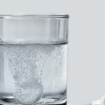 Les médicaments effervescents se dissolvent-ils plus rapidement que les comprimés classiques ?