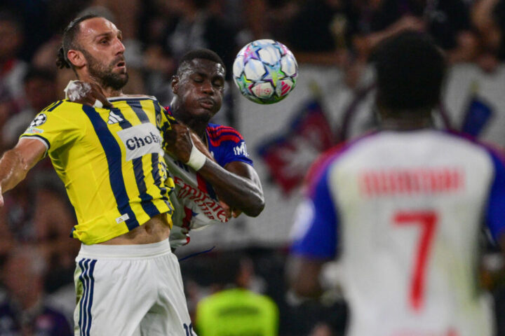 Ligue des champions : Lyon éliminé de la course à la C1 après sa défaite à domicile contre Fenerbahçe.