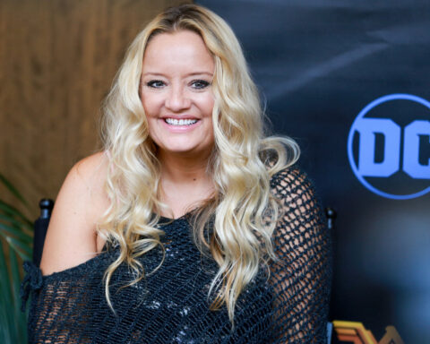 Lucy Davis annonce souffrir d'un cancer du sein « incurable » et évoque sa douleur