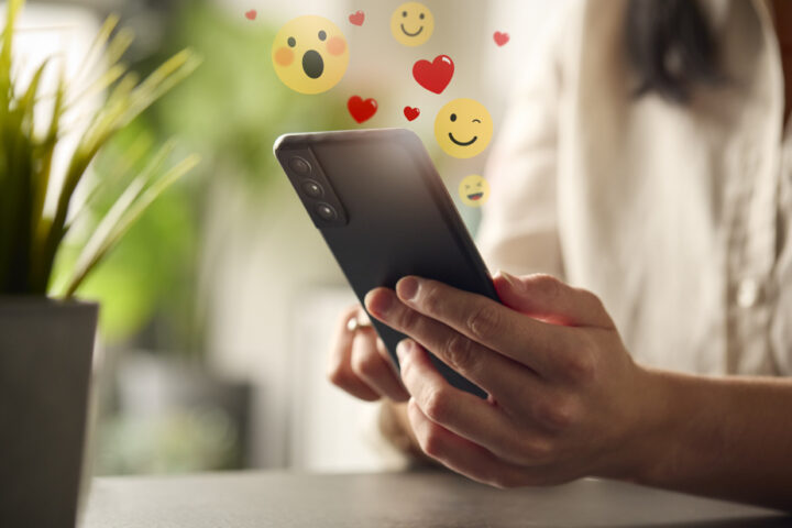 L'usage des émojis révèle des différences générationnelles sur la façon de communiquer