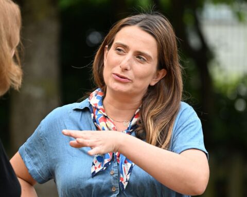 Marine Tondelier refuse de soutenir Mélenchon ou Glucksmann pour la présidentielle de 2027