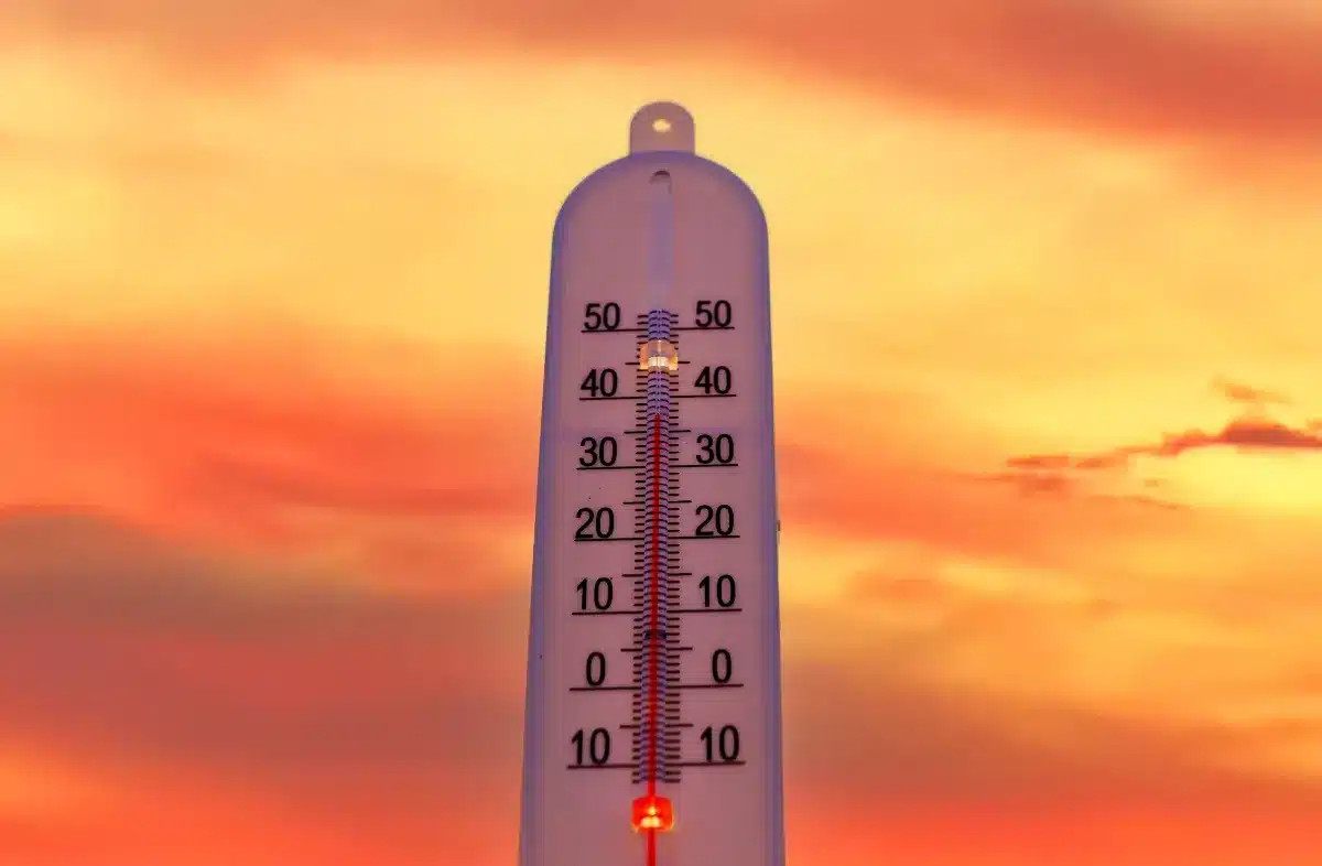 Météo-France prévoit trois mois de températures élevées, jusqu'en octobre 2026.