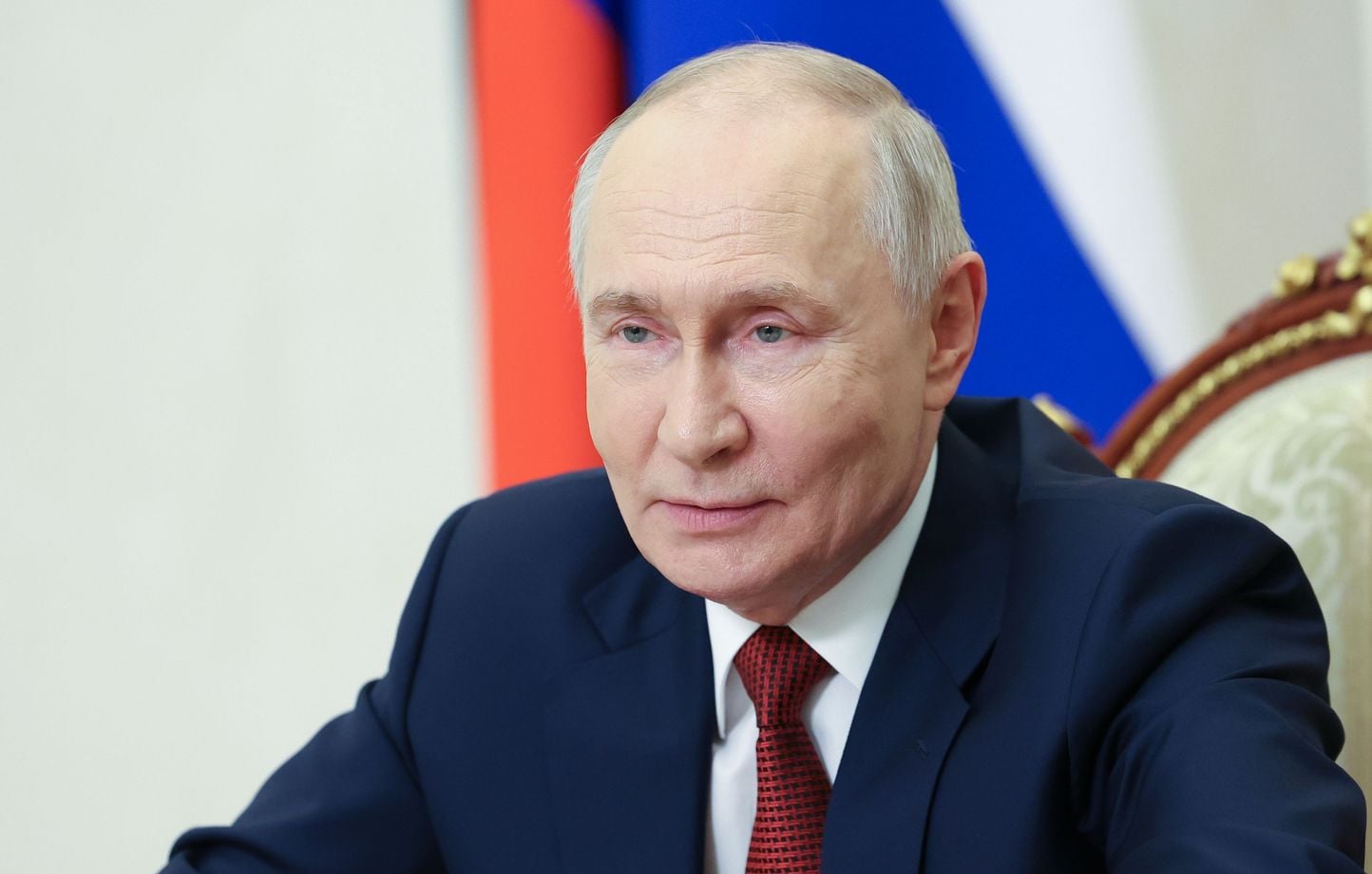 Moscou intensifie ses ingérences dans la présidentielle française de 2027, visant Philippe, Attal et Glucksmann