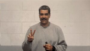 Nicolas Maduro diffuse des photos depuis sa prison à New York, affirmant "tenir bon"