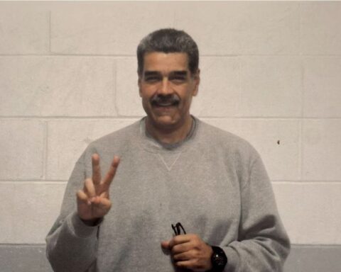 Nicolas Maduro diffuse des photos depuis sa prison à New York, affirmant "tenir bon"