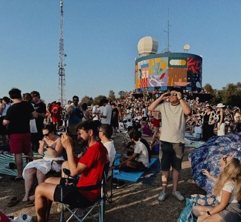 Observation de l'éclipse solaire du 12 août depuis Pech-David à Toulouse : un événement mémorable pour les habitants