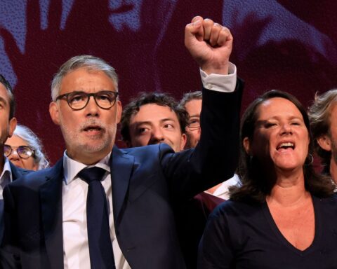 Olivier Faure annonce sa candidature à la primaire de la gauche pour 2027