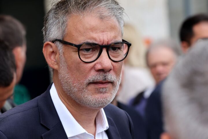 Olivier Faure évoque l'avenir du PS après 10 ans de macronisme lors des journées d'été à Blois