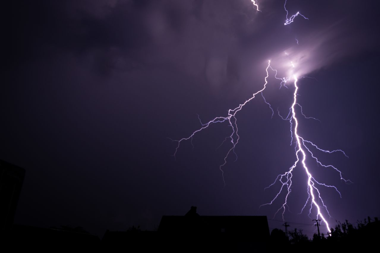 Orages : plusieurs départements placés en vigilance orange à partir de 16h.