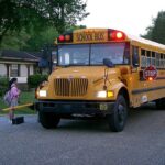 Oubli d'une fillette de 4 ans dans un bus scolaire au Texas pendant la canicule