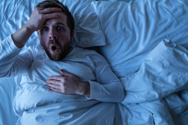Pourquoi a-t-on parfois l'impression de tomber en dormant ?