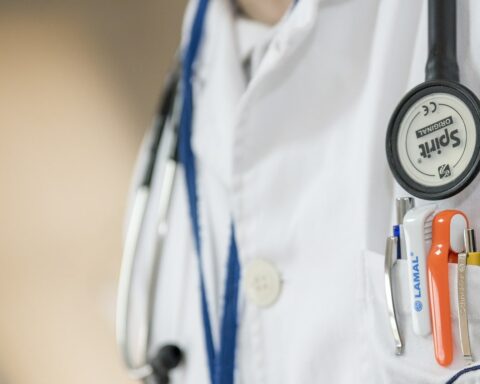 Pourquoi cette arnaque de Doctolib rencontre-t-elle un tel succès ?