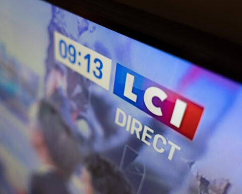 Premier débat présidentiel prévu ce jeudi sur LCI à 16h45 : horaire contesté par les internautes