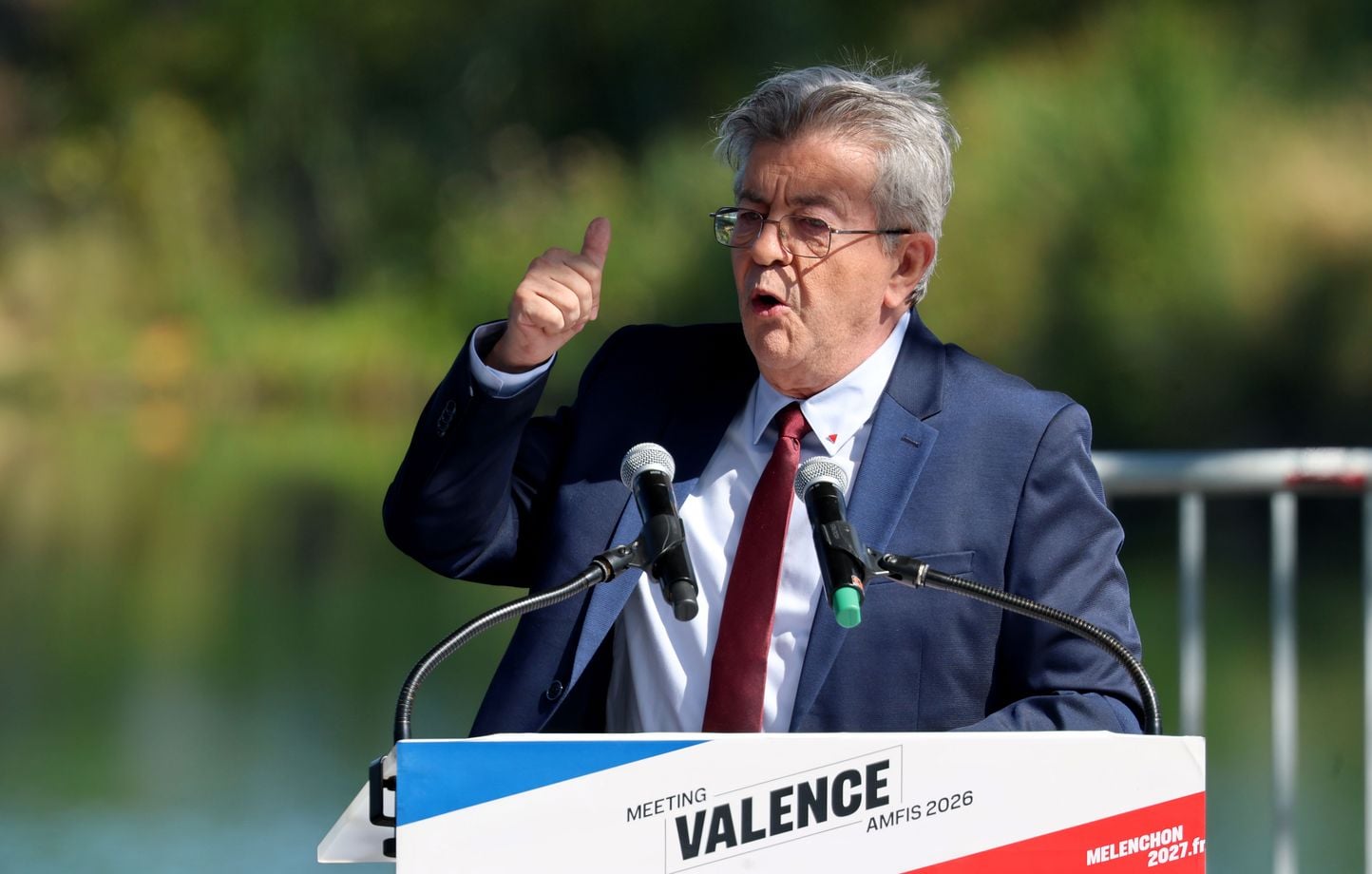 Présidentielle 2027 : Mélenchon et Le Pen pourraient s'affronter au second tour, selon un sondage 1 Présidentielle 2027 : Mélenchon et Le Pen pourraient s'affronter au second tour, selon un sondage