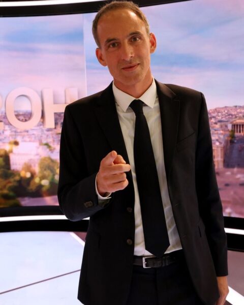Présidentielle 2027 : Raphaël Glucksmann face à un défi décisif lors de la primaire du PS