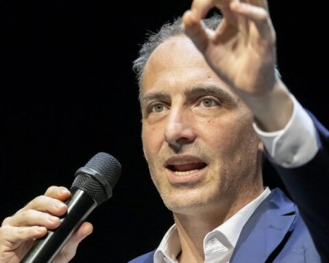 Raphaël Glucksmann devrait annoncer sa candidature à la présidentielle dans le 20 heures de TF1