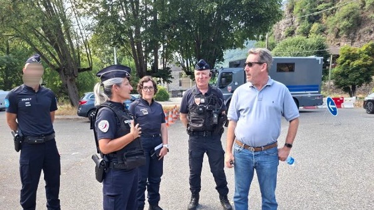 Renforcement des contrôles à la frontière franco-espagnole suite à l'arrivée de migrants à Ceuta