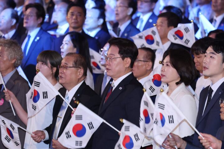 Séoul propose des négociations directes à Pyongyang pour instaurer une paix durable et stopper les activités nucléaires