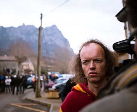 Sylvain Durif, le « Christ cosmique », annonce sa candidature à la présidentielle de 2027