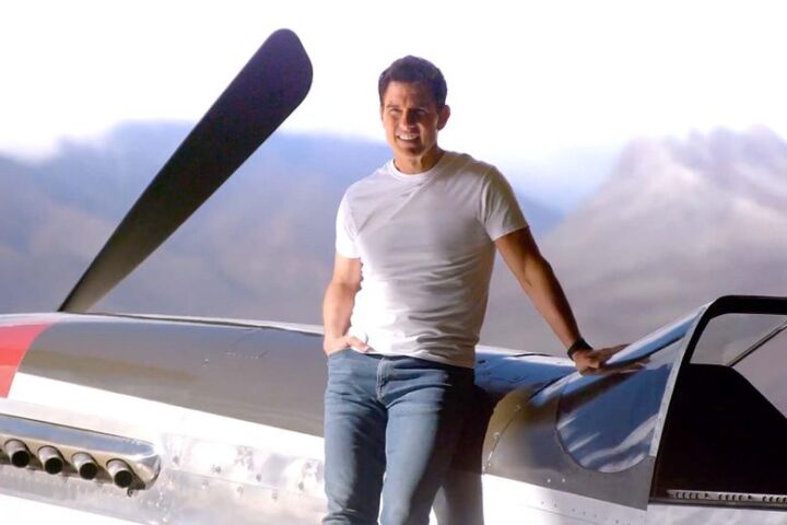 Tom Cruise possède quatre avions, dont un jet de luxe à 35 millions de dollars avec cinéma et jacuzzi