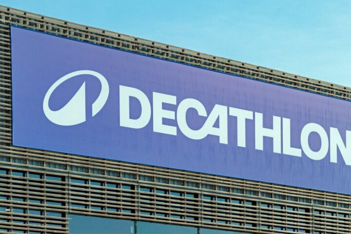 Trois braqueurs armés de haches attaquent un Decathlon à Getafe, Espagne