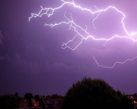 Trois jours d'orages attendus en France à partir de mercredi, prévisions de Météo-France
