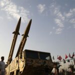 Trump suspend les attaques contre l'Iran à la demande de Téhéran, mais les tensions persistent