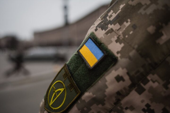 Ukraine : des vidéos de drones ukrainiens capturent les derniers instants de soldats russes avant explosion