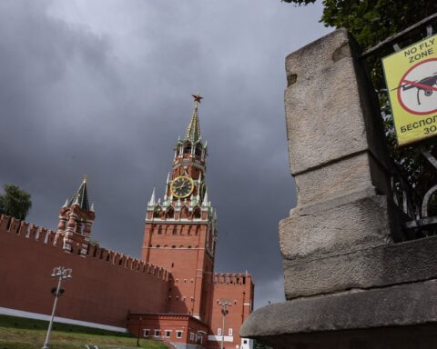 Ukraine : Kiev mène une attaque massive de 600 drones sur Moscou, un tiers abattus