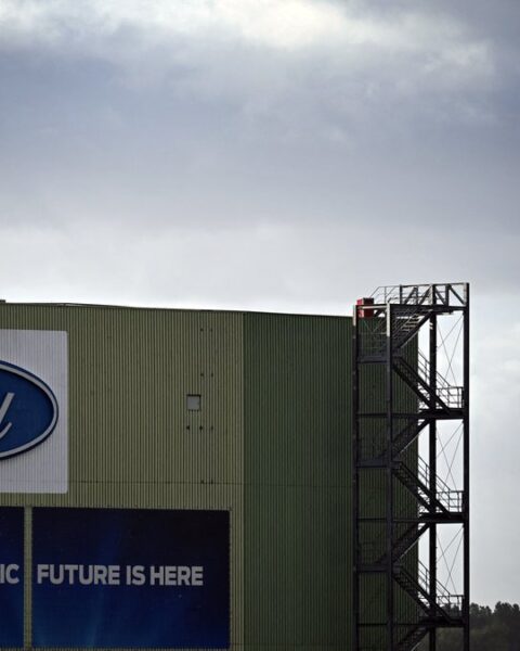 Un ancien électricien de Ford licencié pour un vol présumé de cookies demande justice