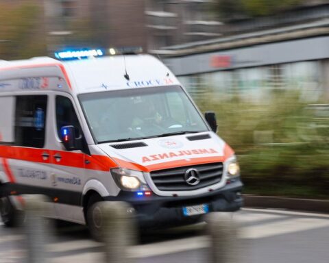 Un couple découvre le décès de leur fils de 31 ans sur la banquette arrière de leur voiture en Italie