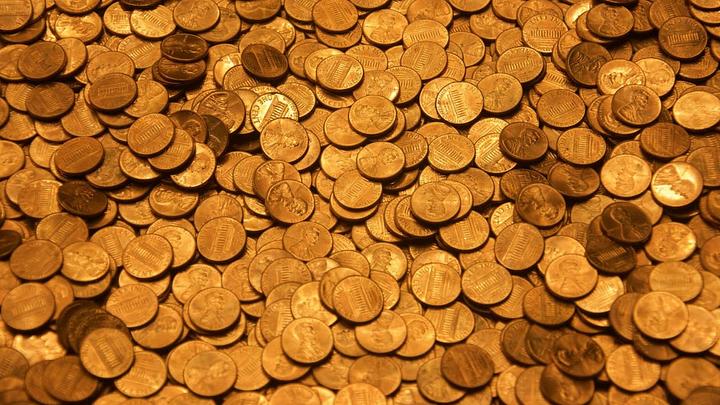 Un couple découvre un trésor de pièces anciennes lors de travaux de rénovation en Angleterre