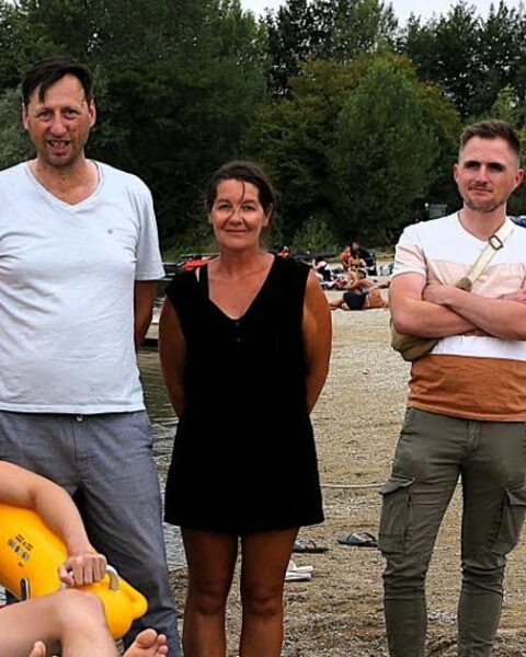Un fauteuil de baignade pour améliorer l'accessibilité à la base de loisirs Jura Splash
