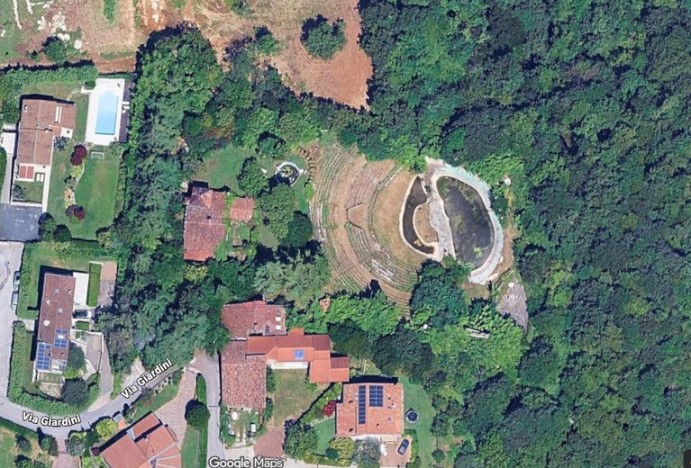 Un Italien condamné à 28 mois de prison pour avoir trompé des touristes avec un faux théâtre à Arcugnano