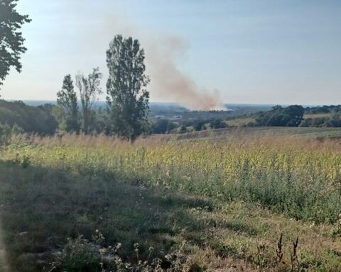 Un nouvel incendie menace des habitations à Castelginest, près de Toulouse