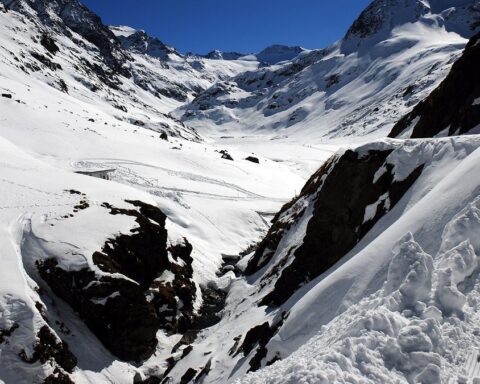 Un randonneur retrouve le sac à dos d'un alpiniste tombé dans une crevasse en 1963 en Autriche