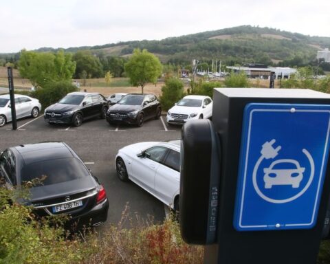 Une nouvelle aide pour l'achat de voitures électriques face à la hausse des prix du carburant