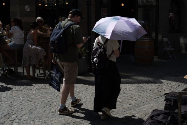 Vigilance orange étendue à 80 départements en France en raison de la canicule