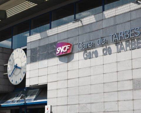Violences en gare de Tarbes : un homme de 21 ans attaque un agent de la sûreté ferroviaire avant de réintégrer la prison