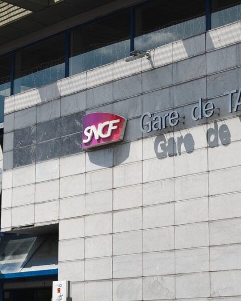 Violences en gare de Tarbes : un homme de 21 ans attaque un agent de la sûreté ferroviaire avant de réintégrer la prison